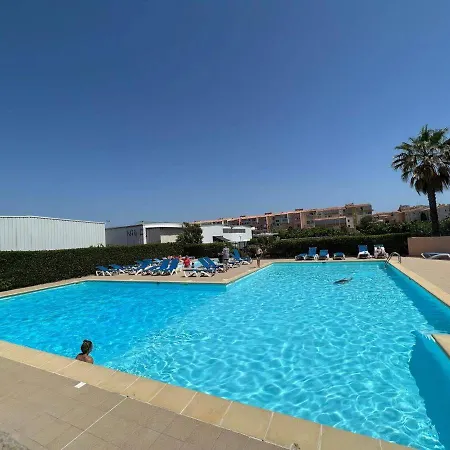 Avec Piscine, Parking, Lave-linge, Quartier Calme A Cap D'agde - Fr-1-702-39 *